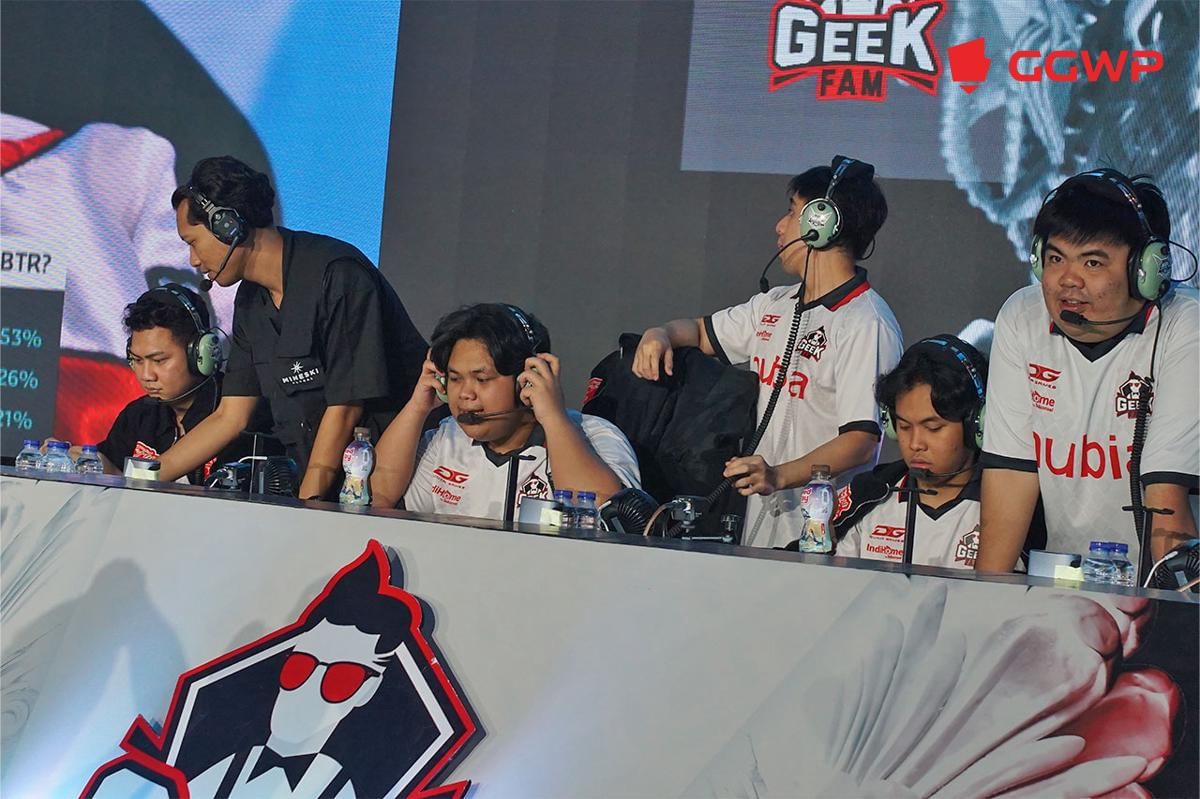 Geek Fam mengeksploitasi pemain lemah BTR dengan cerdas. (Dok. GGWP)