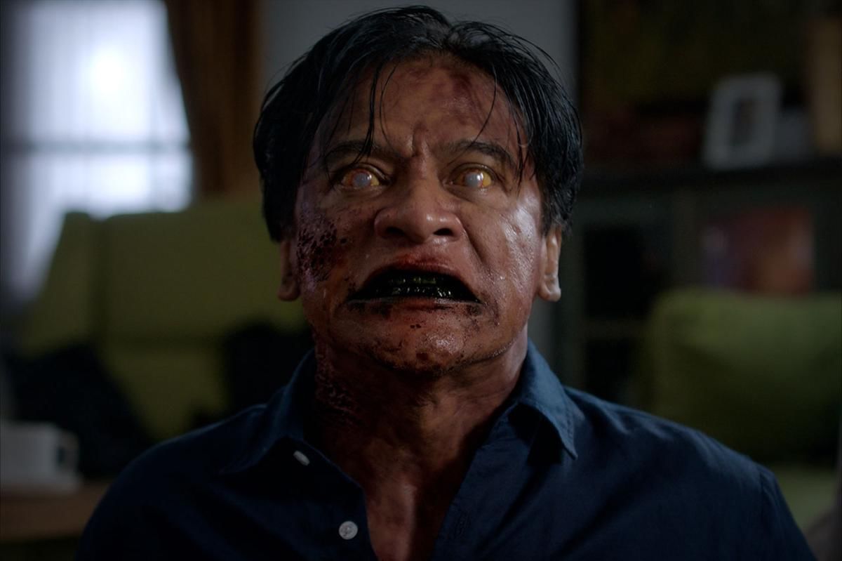 Sadimin yang berubah jadi zombie akibat jamu racikannya. (Dok. Netflix)