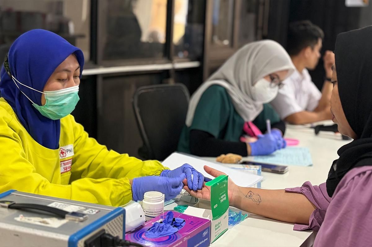 Proses screening darah. (Dok. IDN Foundation)