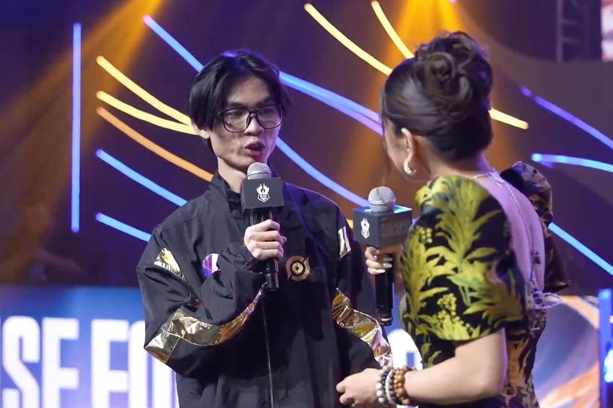 Zhanq diwawancarai oleh Mara Aquino. (Dok. HOK Esports)