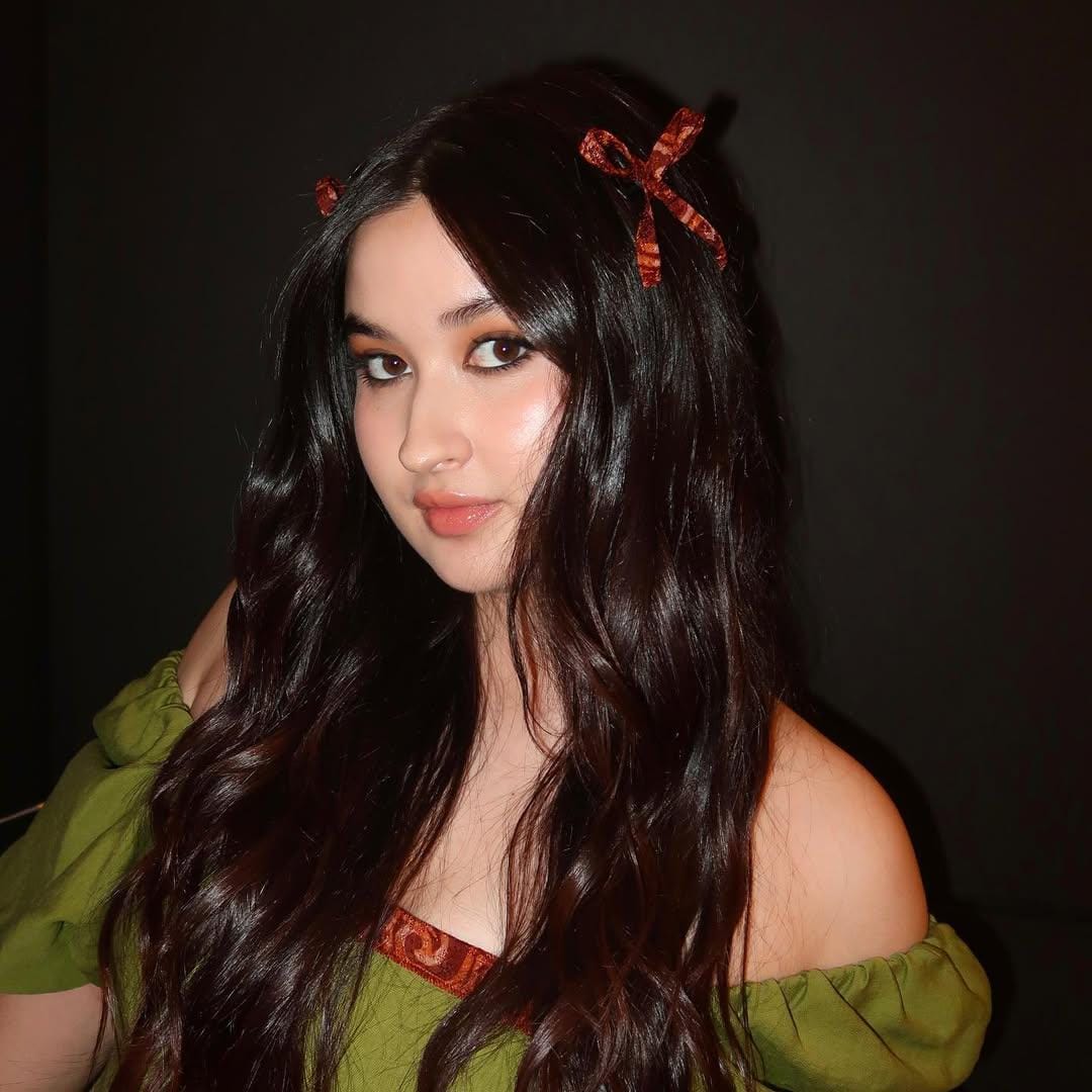 Potret Stephanie Poetri (instagram.com/stephaniepoetri/)