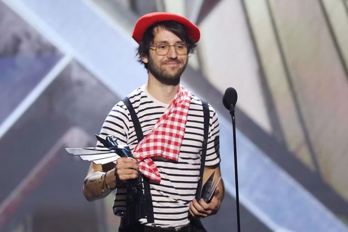 Guillaume Broche menerima penghargaan GOTY untuk Clair Obscur: Expedition 33. (Courrier international)