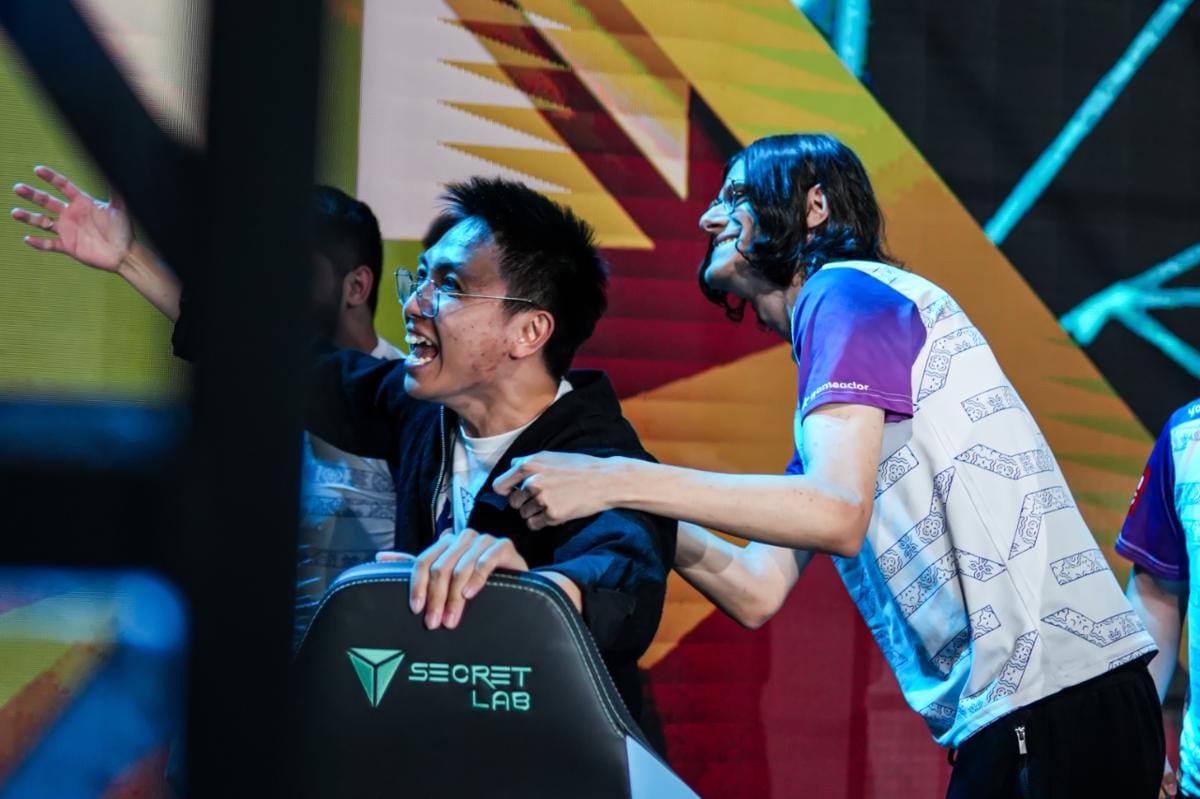 Tezet dan Identity merayakan kemenangan Boostgate Esports. Dok. Moonton