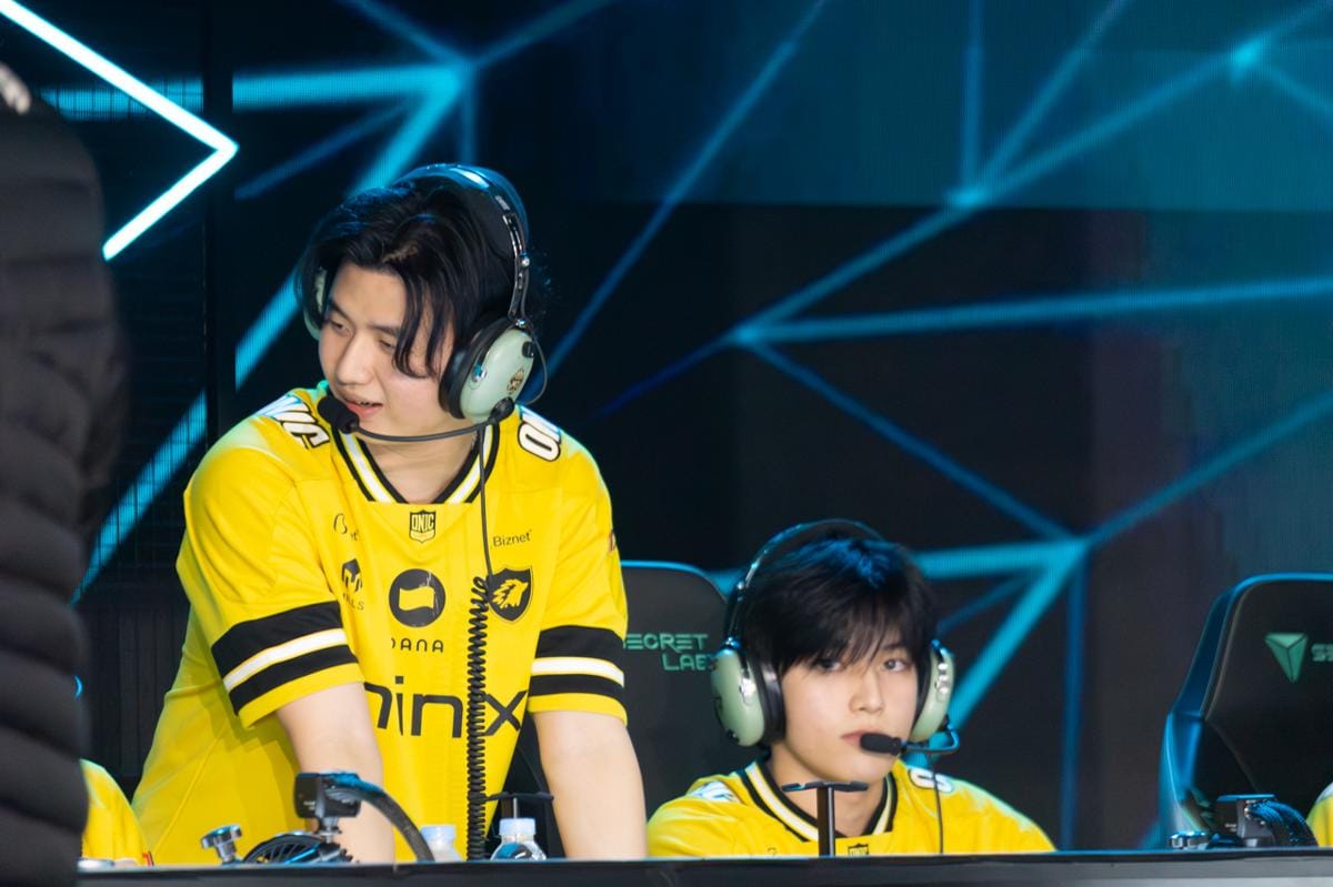 ONIC manfaatkan momentum untuk memulai serangan balik. (Dok. GGWP/Mecca Medina)