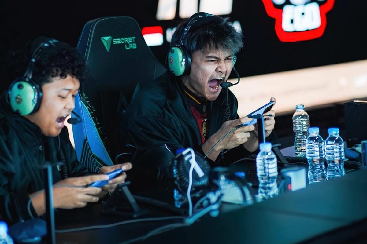 Momen intens dalam match Alter Ego vs Aurora Turkiye. (Dok. Moonton)