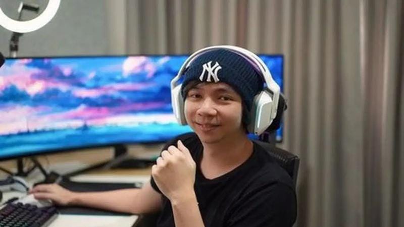 Perbedaan Youtuber dan Streamer