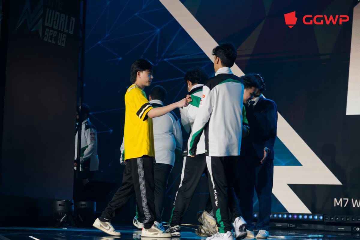 ONIC bisa menyudahi perlawanan Team Falcons. (Dok. GGWP/Mecca Medina)