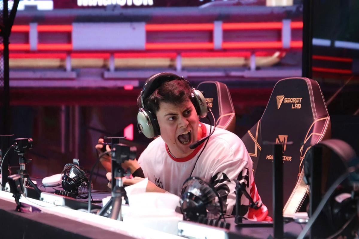 Sawo bersama Deus Vult di M5. (Liquipedia)