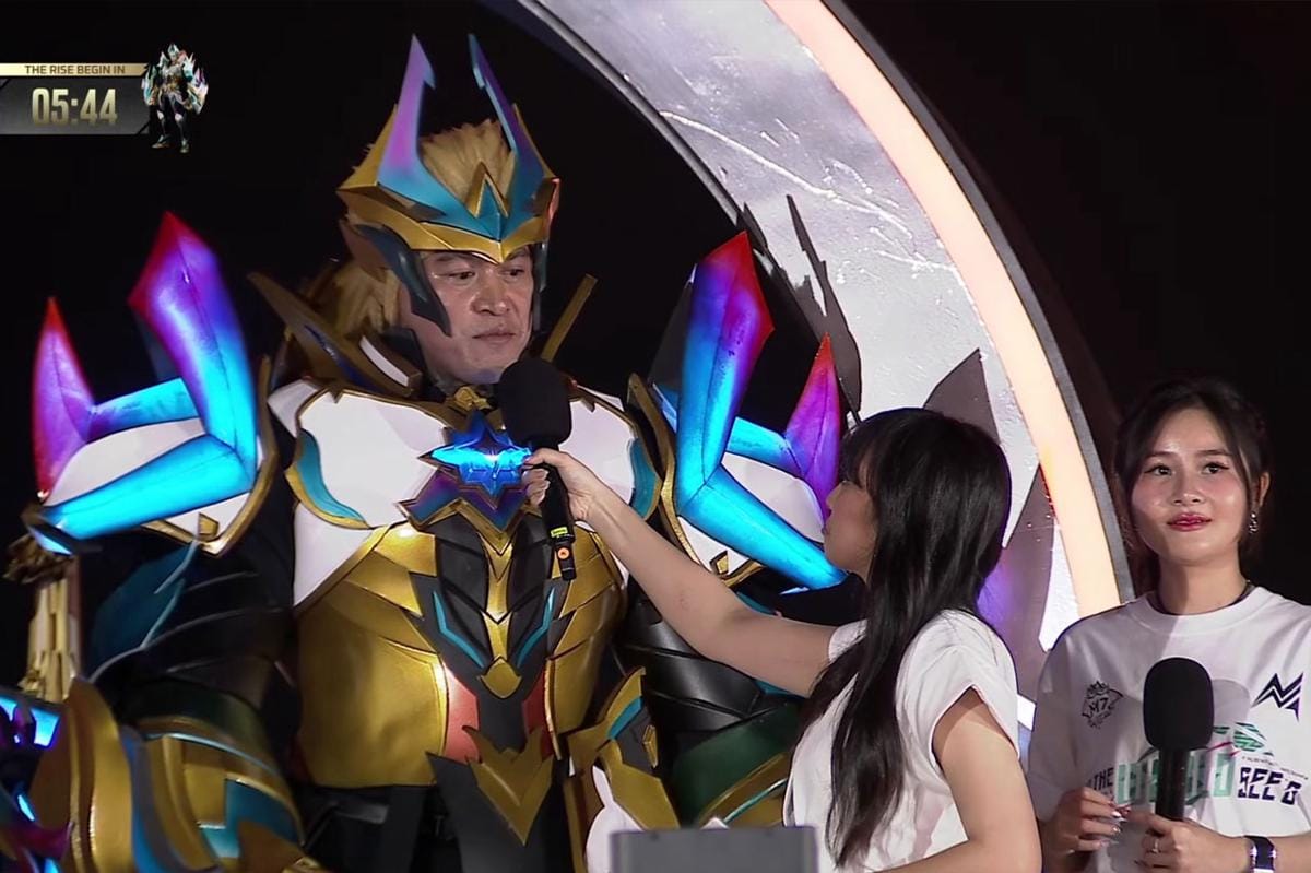 Igedz mengenakan cosplay Gatotkaca M7 saat opening ceremony. (Dok. Moonton)