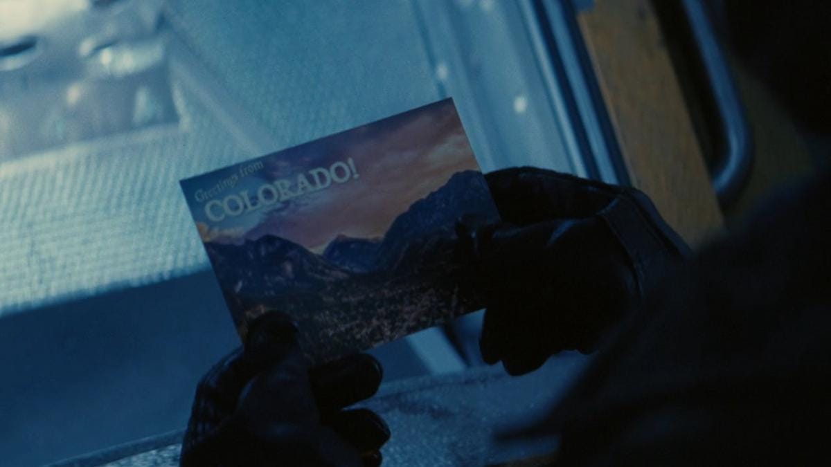 Kartu pos Colorado yang ditinggalkan oleh Barb. (PC Gamer)