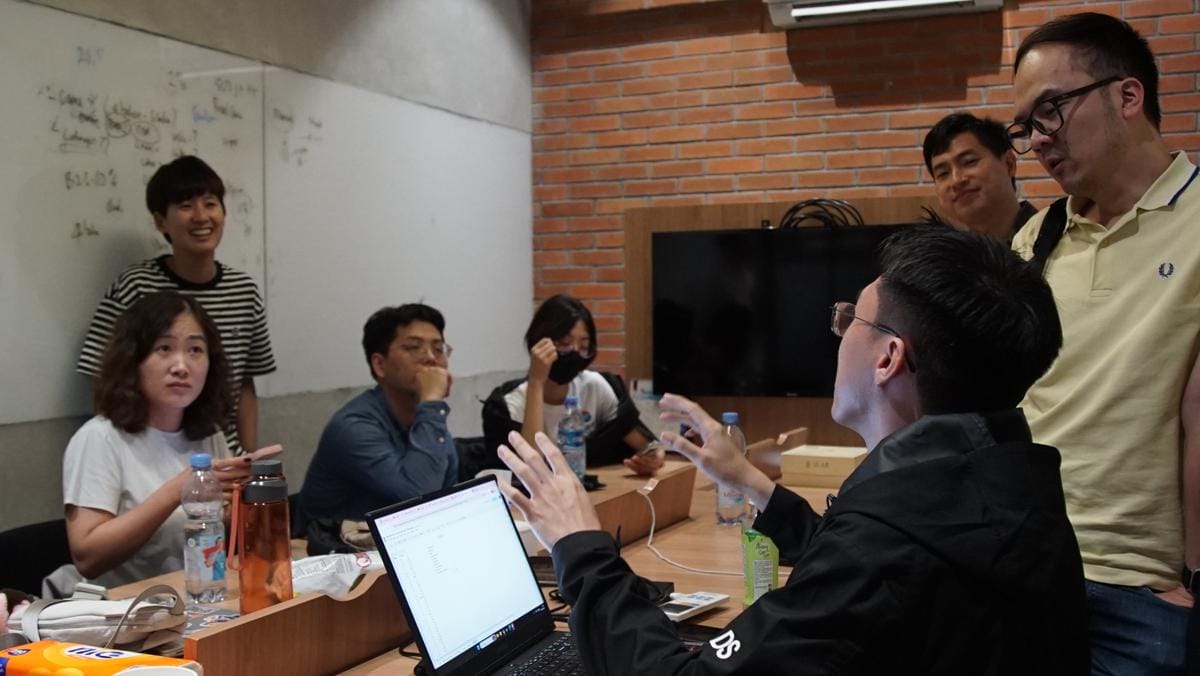 Para Juri dalam Perumusan Pemenang Garena Game Jam 3.jpg