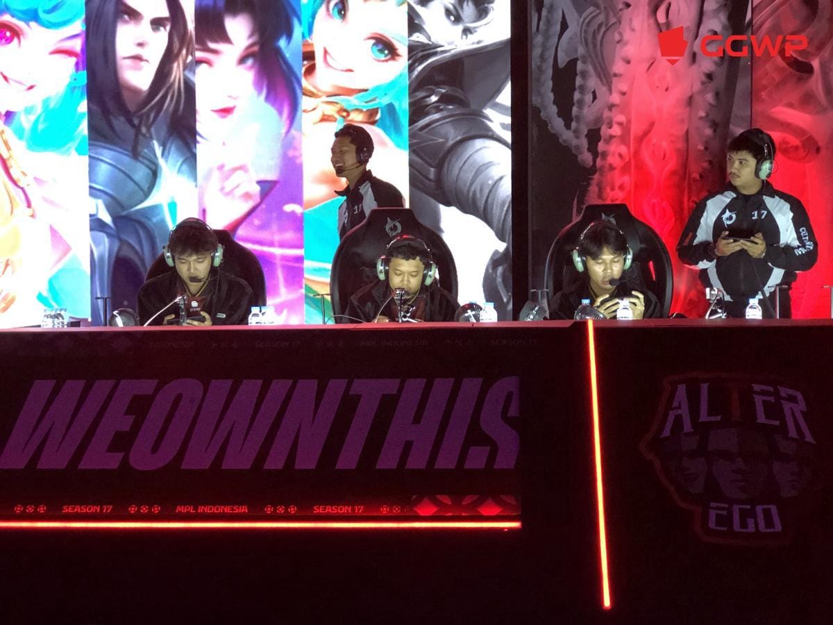 Hasil MPL ID S17 W3 RRQ vs AE: Sang Raja Belum Bangkit