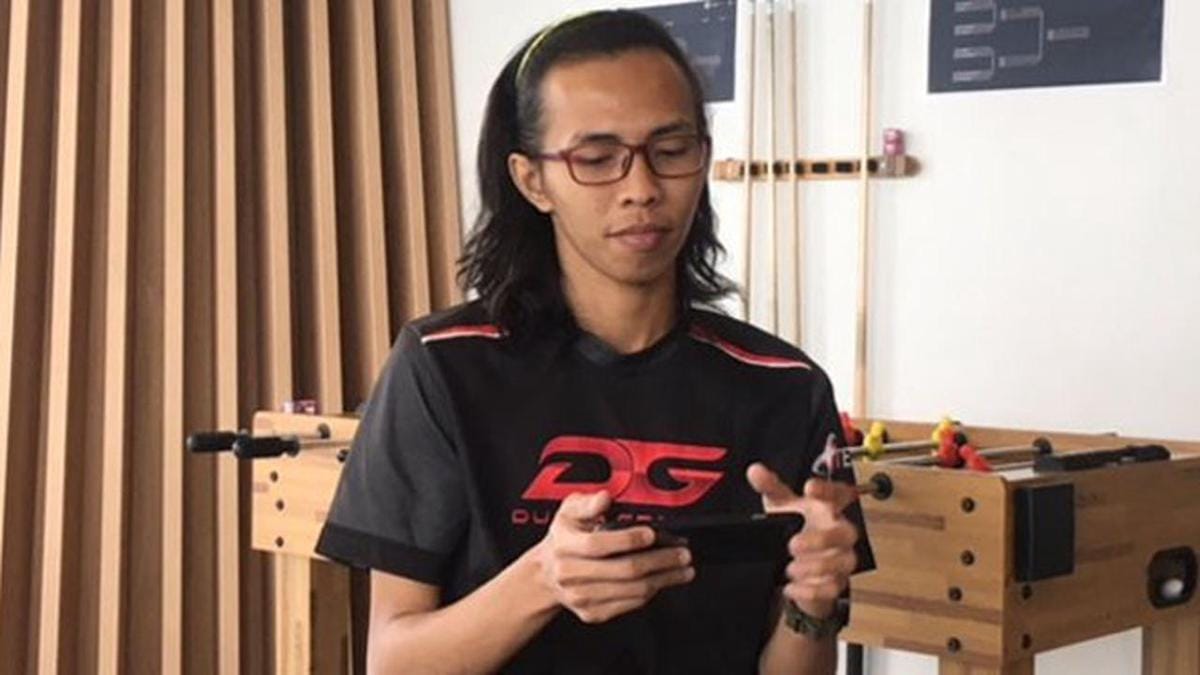 Sebelum HOK, Om Kurus dikenal sebagai pemain AOV. (Liputan6)