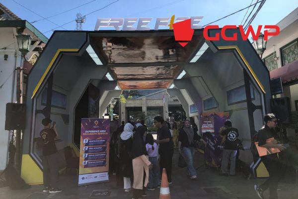 Free Fire Rayakan Ultah ke-9, Hadirkan Instalasi Lobby Pesawat Ikonik di Malioboro